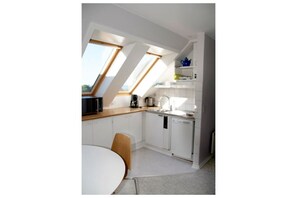 Apartment, 2 Double Beds, Non Smoking | Private kitchen | Full-size fridge, oven, stovetop, dishwasher - Holiday flat in the center of Svaneke (Svaneke)