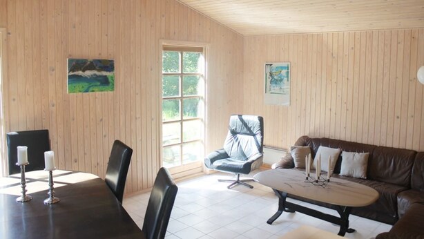 Unclassified image, 1 of 14, button - Spacious summer cottage with sauna (Akirkeby)