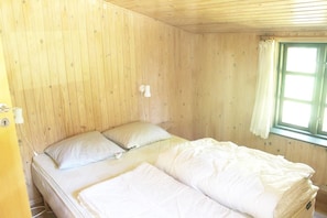 Talo, useita sänkyjä, tupakointi kielletty | 3 makuuhuonetta, työpöytä, silitysrauta/-lauta, ilmainen Wi-Fi