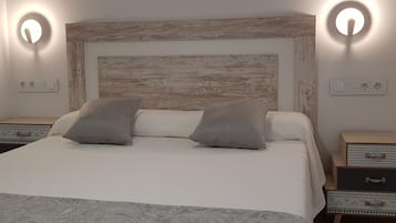 2 bedrooms, in-room safe, free WiFi, bed sheets