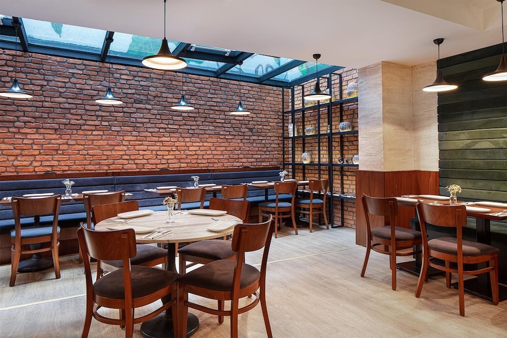 The Westist Hotel & Spa by null