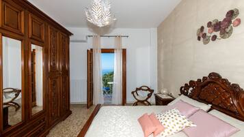 2 Schlafzimmer, Zimmersafe, Bügeleisen/Bügelbrett, Reisekinderbett