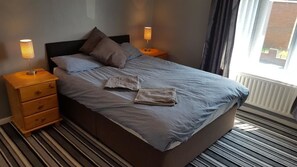 Basic Townhome, Multiple Beds, Non Smoking | Free WiFi, bed sheets