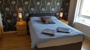 Basic Townhome, Multiple Beds, Non Smoking | Free WiFi, bed sheets