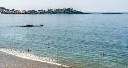 Appartement avec vue imprennable sur mer et équipé de piscine chauffée