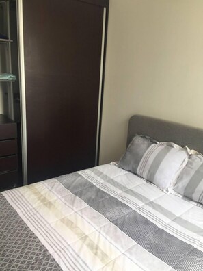 1 chambre, accès à Internet, literie fournie