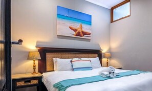 Desk, free WiFi, bed sheets - Ballito Bay holiday Apartment (Ballito)