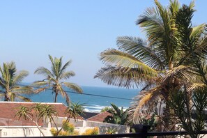 Front of property - Ballito Bay holiday Apartment (Ballito)