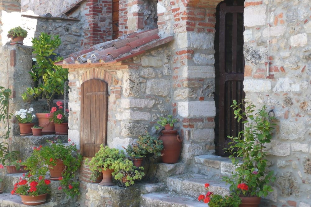 Agriturismo Colli di Travale - Tonni