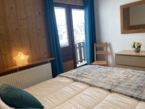 2 Schlafzimmer, Bügeleisen/Bügelbrett, Reisekinderbett, kostenloses WLAN