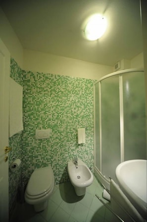 Suite familiale | Salle de bain | Serviettes fournies