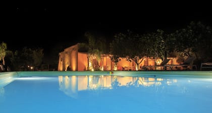 Masseria Mattiani XVIIe siĂšcle dans le Salento (Pouilles - Italie)