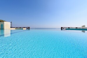Outdoor pool, a heated pool - VILLA PRINCIPESSA, by AMALFIVACATION.IT Sea Access, Pool, Sea View, Terraces. (Ravello)