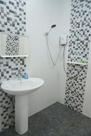 Standard-Bungalow | Badezimmer