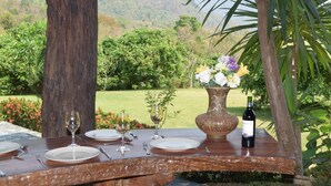 Balcony - Chiang Dao Villa with mountain views (Chiang Dao)