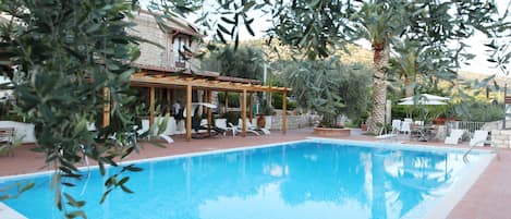 Fassade der Unterkunft – Abend/Nacht