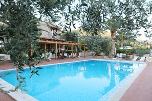 Front of property - evening/night - Le Cese (San Giovanni Rotondo)