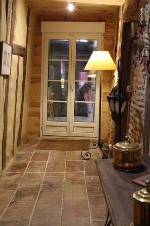 Lobby - Ombre Rose (Le Fousseret)