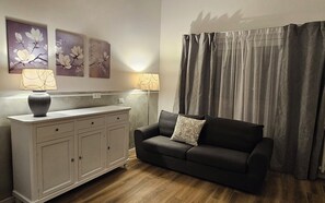 Family Room, 1 Bedroom, Non Smoking, Hill View | Living area - Chiantirooms Guesthouse (Greve in Chianti)