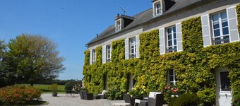 朝弗爾尼耶飯店