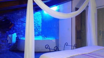 Superior Double Room | In-room safe, desk, blackout drapes, soundproofing