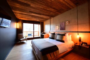 Chambre Double Confort, terrasse | Coffres-forts dans les chambres, décoration personnalisée