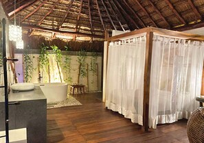 Deluxe Cabin, 1 Queen Bed, Non Smoking | Individually decorated, individually furnished, iron/ironing board - Cabañas Luxury Bacalar (Bacalar)