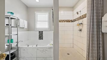 1 bedroom, premium bedding, pillow-top beds, individually decorated