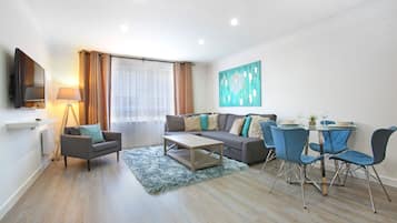 Standard Apartment, 1 Bedroom | Living room | Smart TV