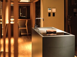 บ้านพัก (Private Vacation Home) | ครัวส่วนตัว | ตู้เย็น, ไมโครเวฟ, เตาประกอบอาหาร, กาต้มน้ำไฟฟ้า