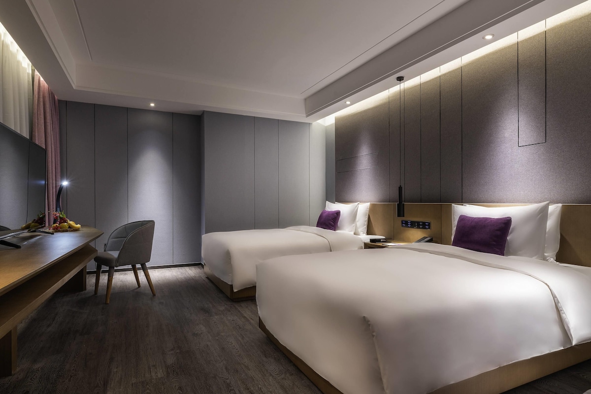 Superior Room, 2 Twin Beds | Premium bedding, down comforters, minibar, in-room safe