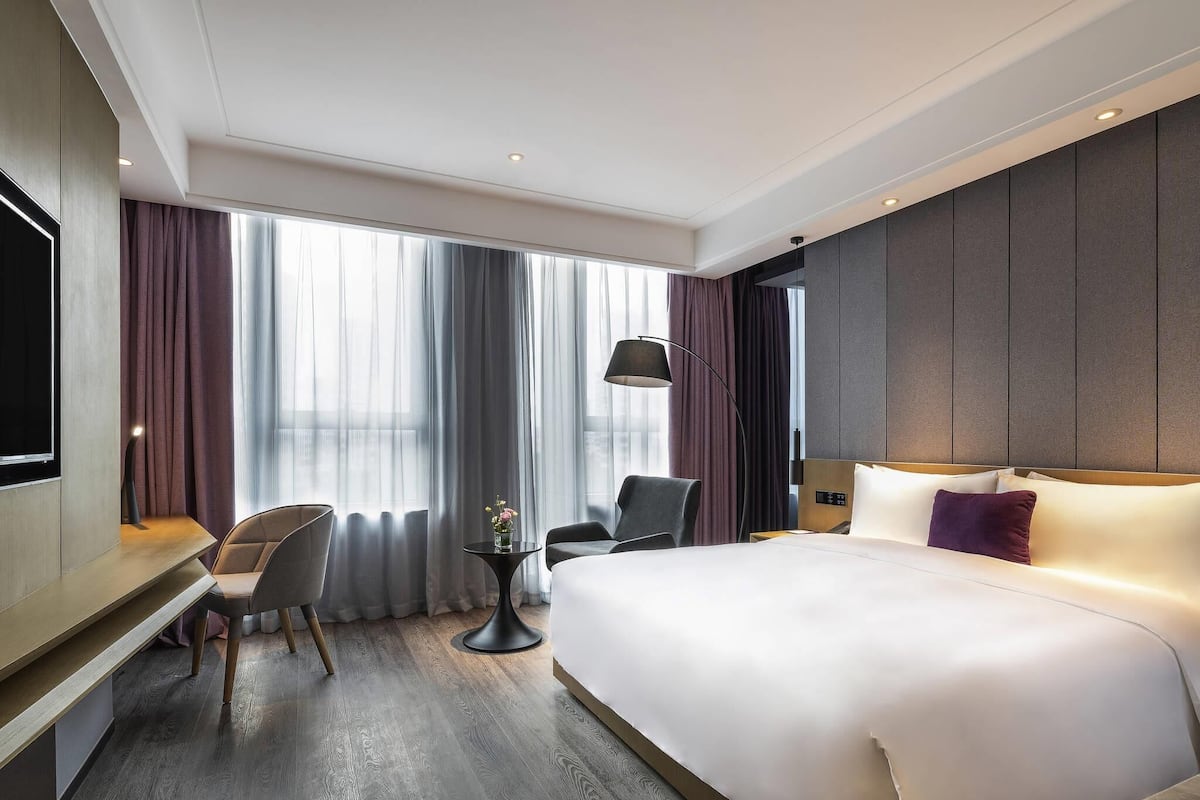 Executive Room, 1 King Bed