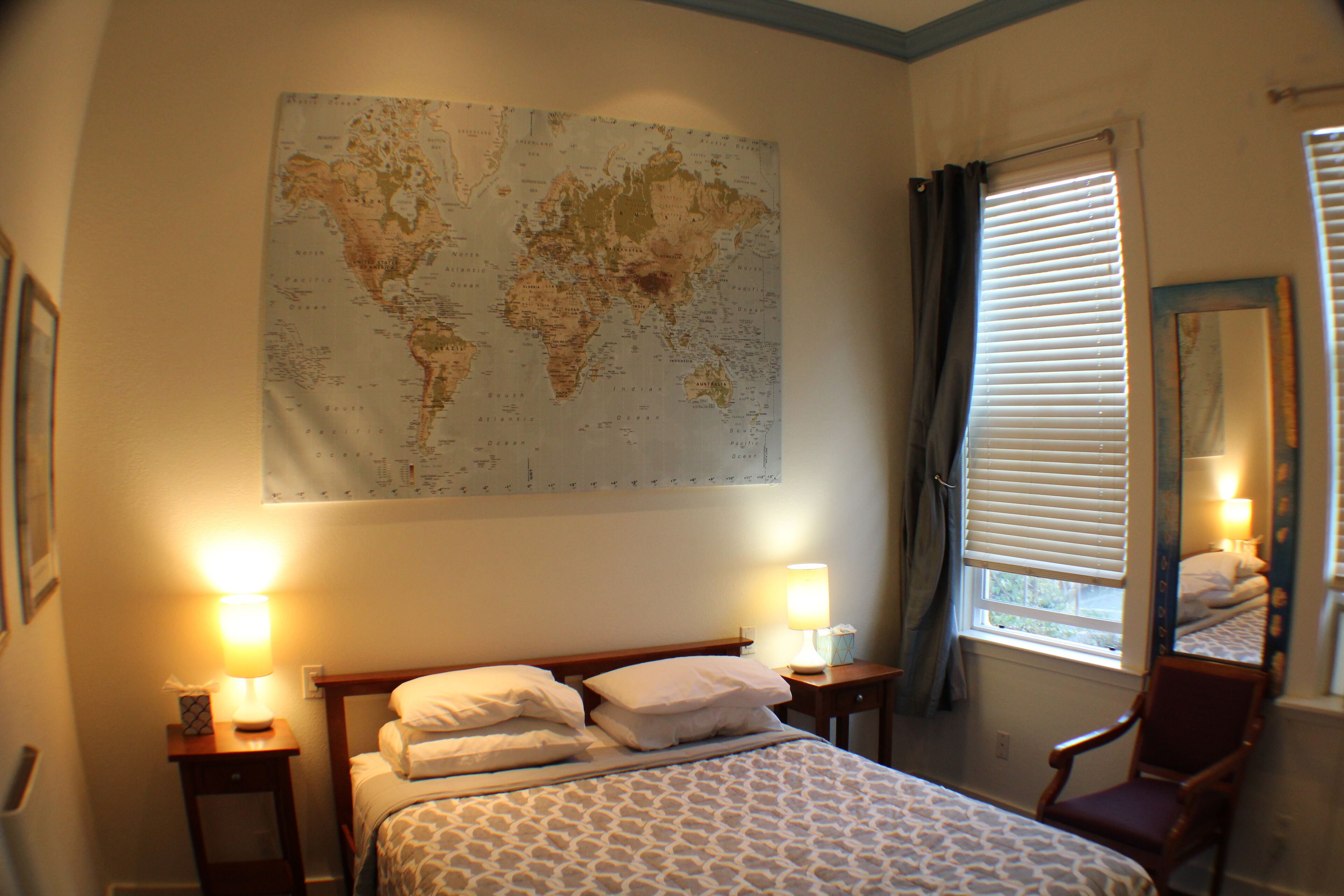 standard room, 1 queen bed, non smoking | blackout curtains, iron/ironing board, free wifi, bed sheets