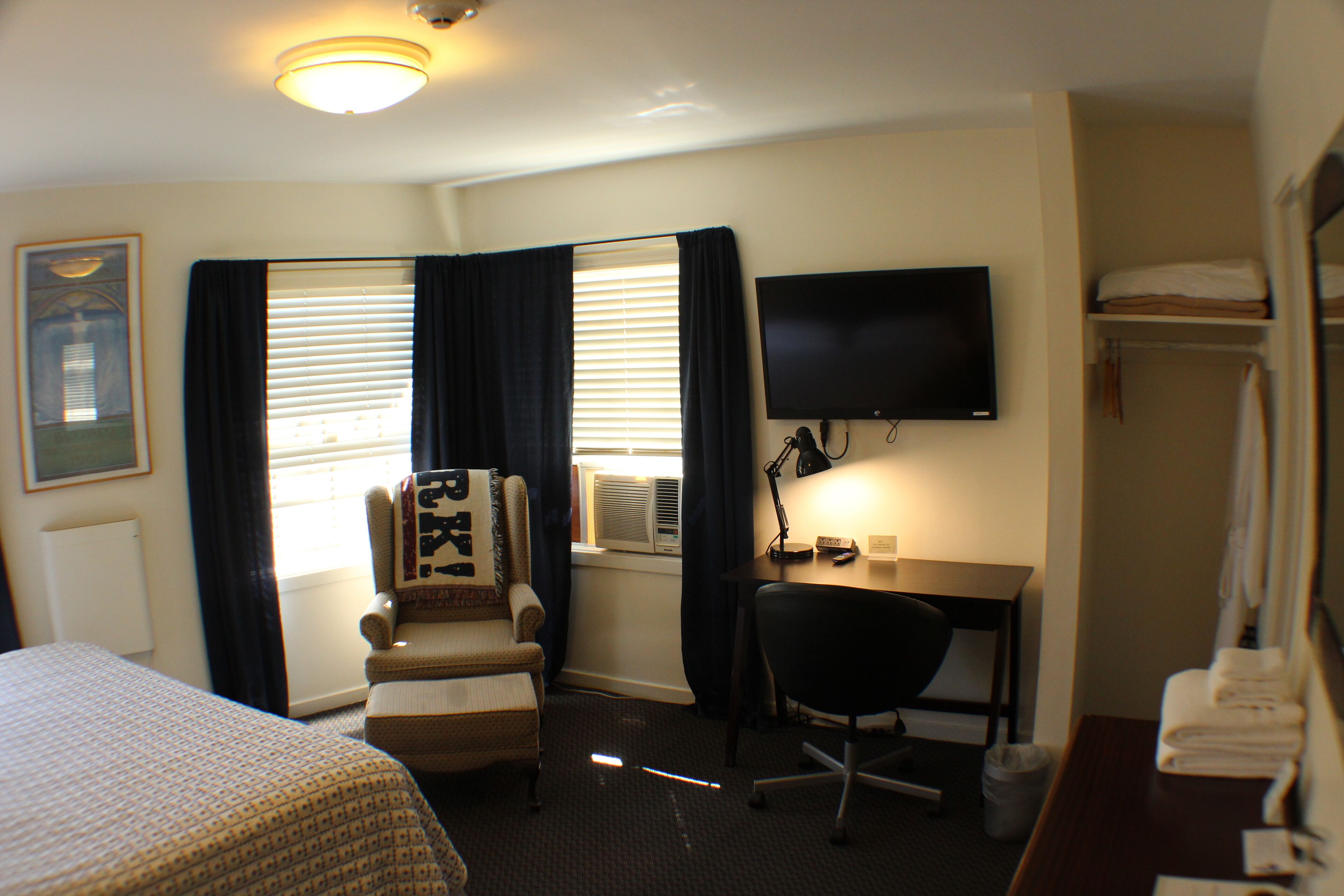 deluxe suite, multiple beds, non smoking | blackout curtains, iron/ironing board, free wifi, bed sheets