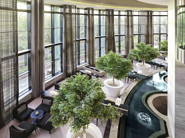 4 restaurants, international cuisine - Fairmont Riyadh (Riyadh)