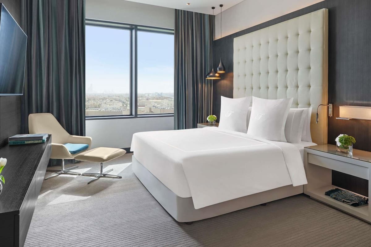 Suite, 2 Bedrooms | Premium bedding, minibar, in-room safe, desk