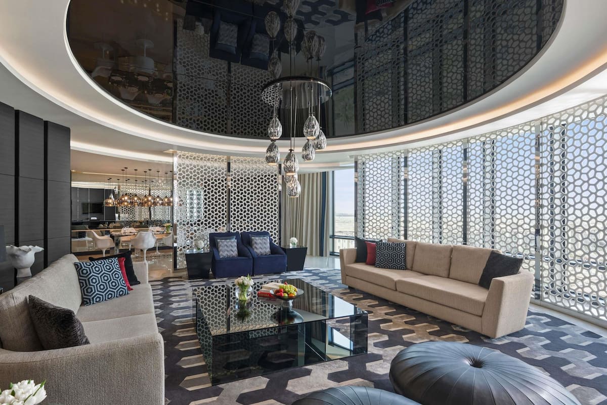 Suite presidencial, 2 habitaciones | Ropa de cama de alta calidad y minibar