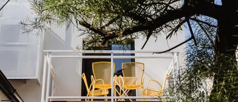 Champagne Design Apartment, 2 Bedrooms, Kitchen | Balkong