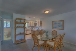 Dining - Lake View, Pet Friendly, Playground, Pools, Gated Community! Barrier Dunes 133 (Cape San Blas)