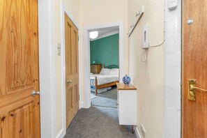 1 bedroom, iron/ironing board, internet, bed sheets