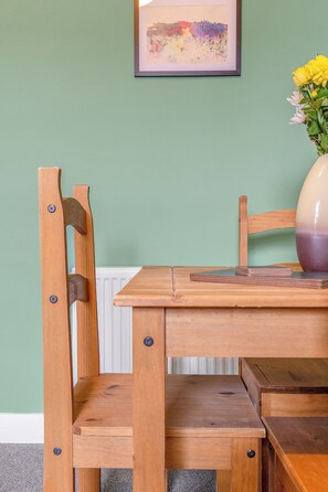 Interior - Bright Quiet Edinburgh Home Free Parking (Newhaven)