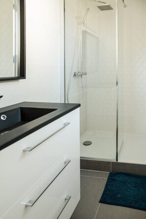 Bathtub, hair dryer, towels - HOUSE ideally located (Capbreton)