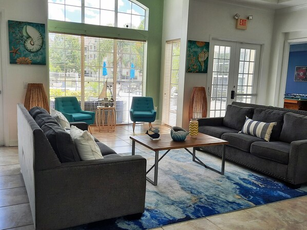 Smart TV, futbolito, juguetes y libros 