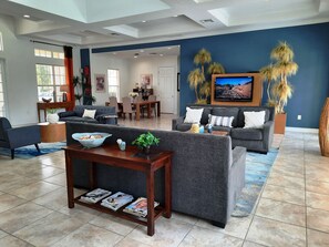 Smart TV, futbolito, juguetes y libros 