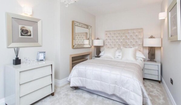 2 bedrooms, iron/ironing board, Internet, bed sheets - Upscale London City Center 2 Bed | WiFi | Mayfair (London)