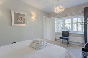 2 sovrum, strykjärn/strykbräda, internet och sängkläder