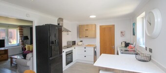 Casa vacanze / Soggiorno a terra, vicino al centro di Hamble Village e ai porti turistici