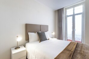 2 bedrooms, desk, soundproofing, iron/ironing board