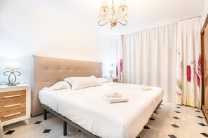 4 Schlafzimmer, Bügeleisen/Bügelbrett, kostenloses WLAN, Bettwäsche