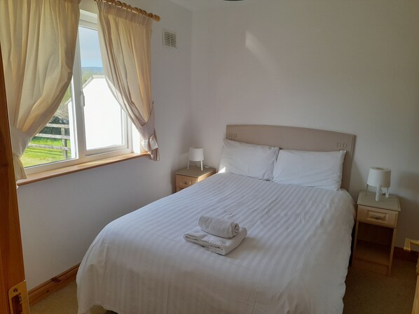 3 bedrooms, free WiFi, bed sheets